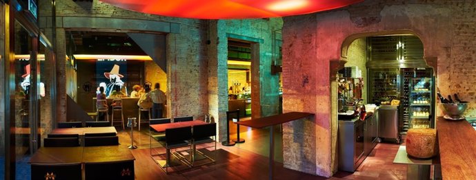 Interor del nuevo local de Moritz dedicado a la degustación de vinos