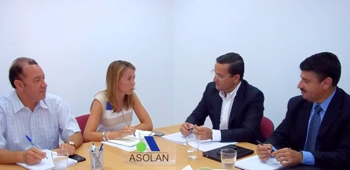 Representantes de Asolan con senador por Lanzarote y diputado nacional
