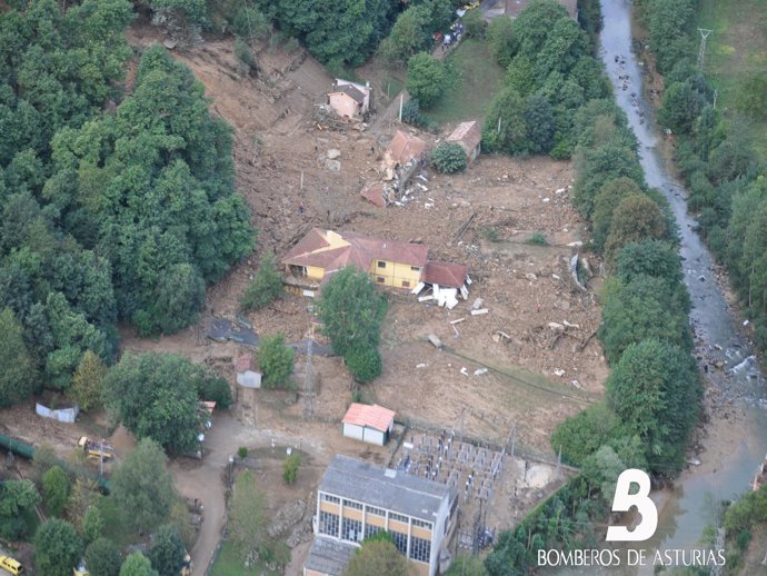 Rutura del Canal De Agua en Cabrales