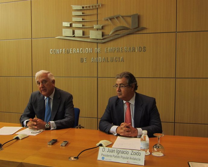 Santiago Herrero y Juan Ignacio  Zoido, hoy en rueda de prensa