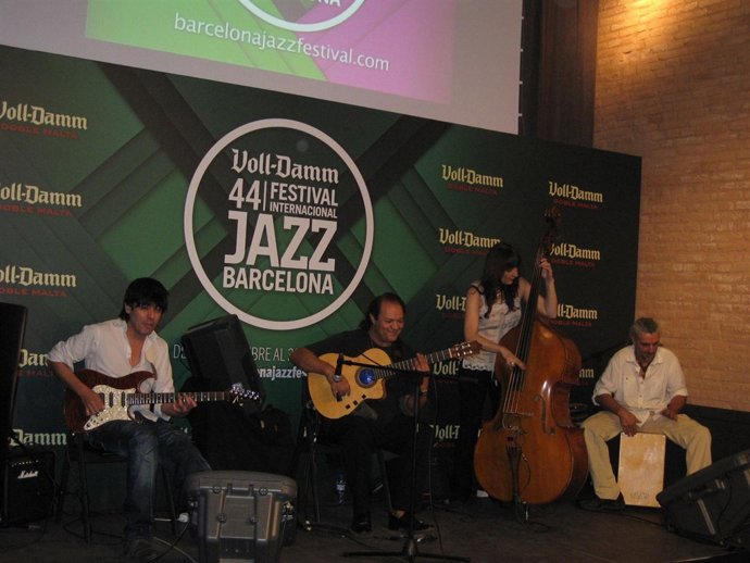 Kejaleo Y Giulia Valle