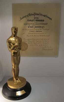 Estatuilla De Los Oscar