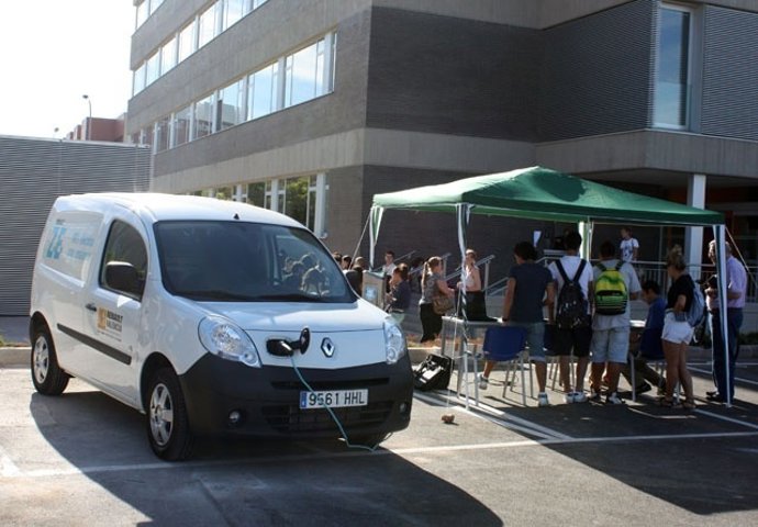 UV Utiliza El Vehículo Eléctrico Para La Distribución Del Correo En Sus Campus