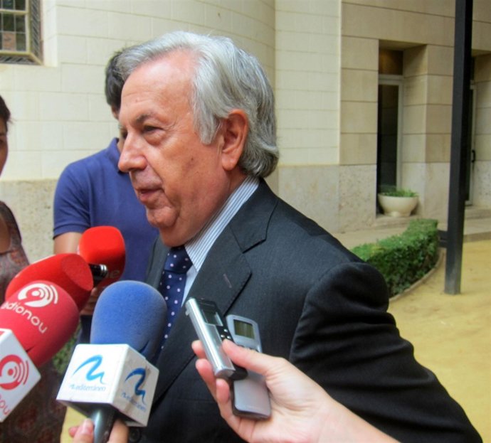 Rafael Maluenda Atiende A Los Medios