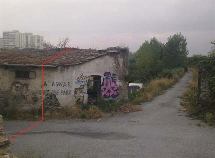 Caseta que precisa ser derribada para la ejecución de la obra de Ponte Paradai