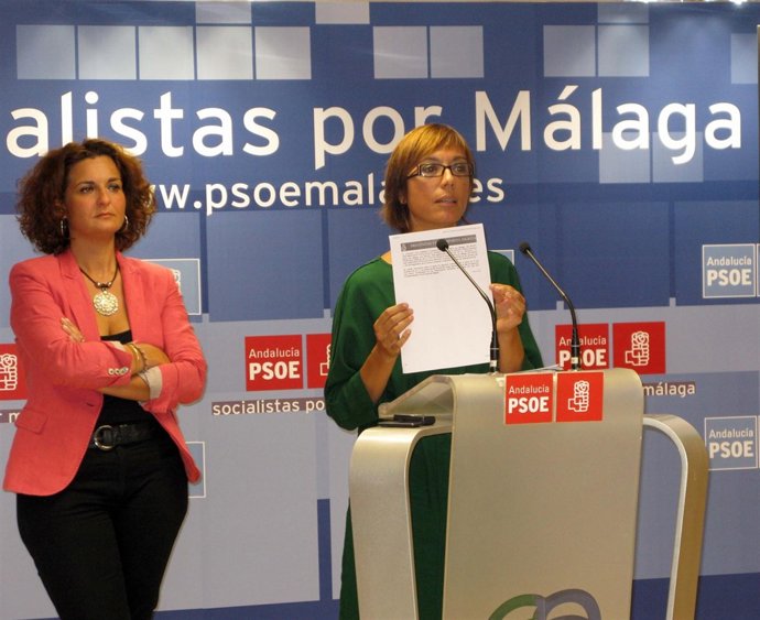 María Gámez y Pilar Serrano en rueda de prensa 
