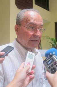 De la Torre asegura que son "muchísimas" las iniciativas que realiza en el Senado relativas a Málaga