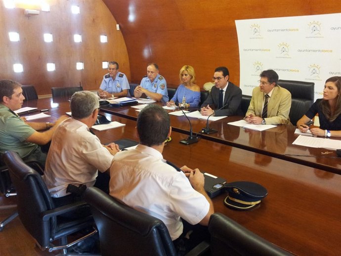 Reunión dispositivo especial de seguridad y emergencias 