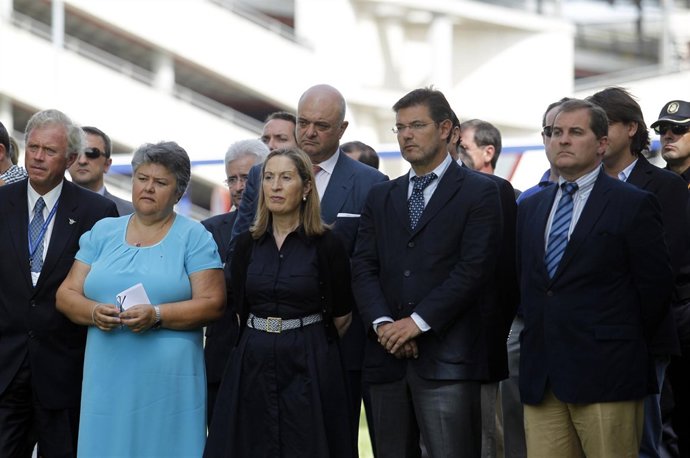 Ana Pastor en el  homenaje a las víctimas del accidente de Spanair