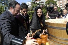 Acto Del Pisado De La Uva