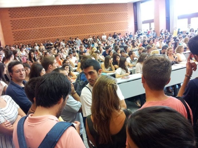 Masificación En El Campus