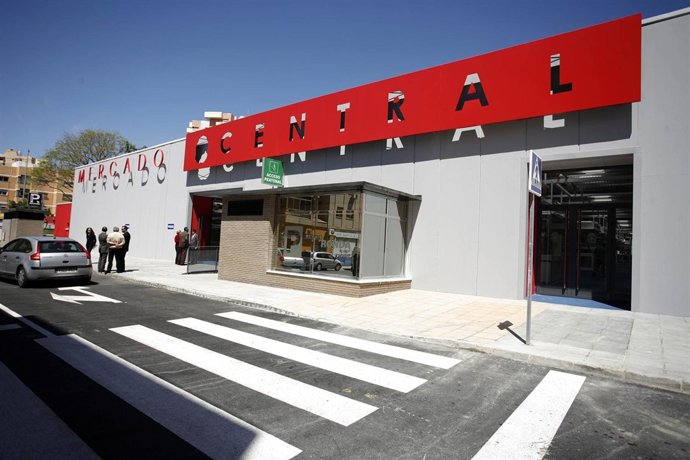 Edificio Que Alberga El Mercado Provisional