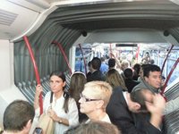 Escaso impacto y guerra de cifras en la primera fase de la huelga de transporte público madrileño
