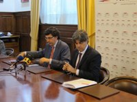 La Agencia Tributaria analiza la "abundante documentación" intervenida en 25 registros practicados