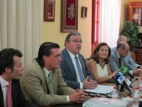 En busca y captura un policía local, antiguo cliente de la abogada hallada muerta en su coche