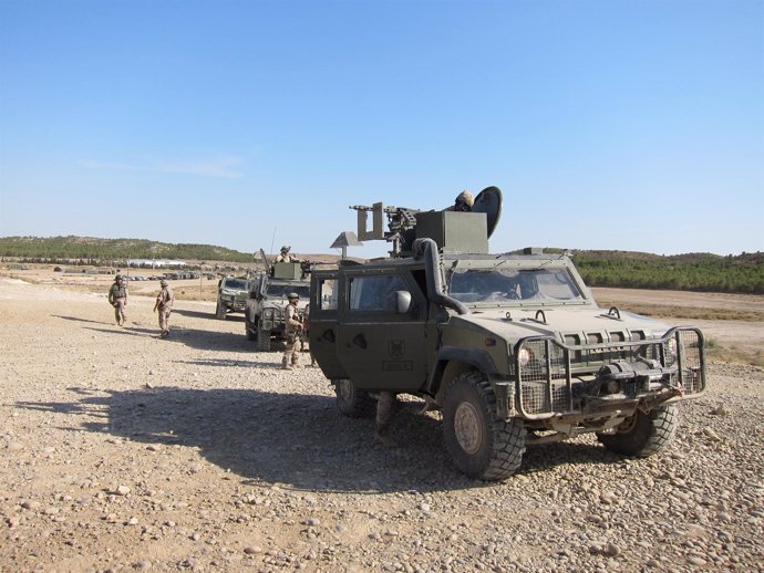 Militares Haciendo Maniobras En Zaragoza