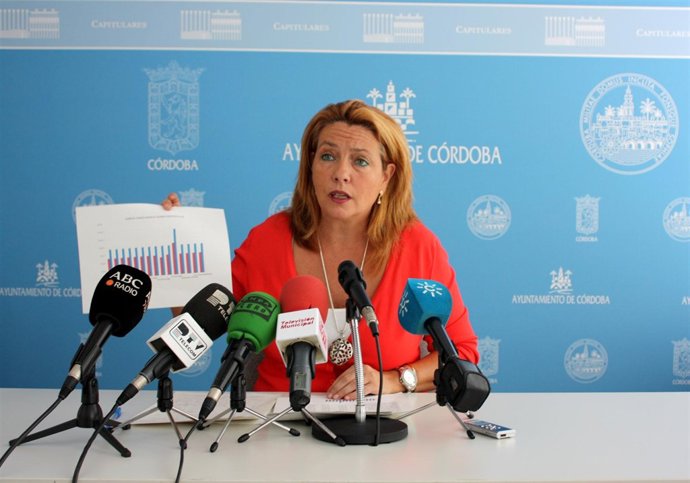 Inmaculada Durán (PSOE) en rueda de prensa