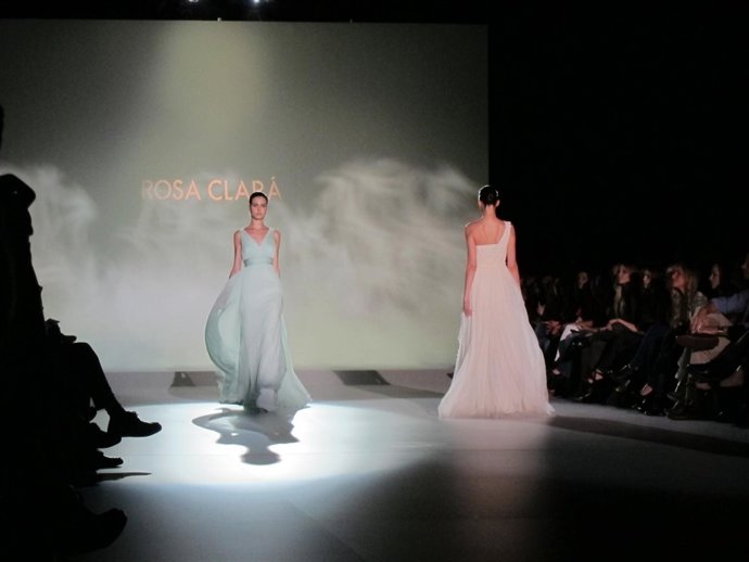 Desfile De Rosa Clará En La Bridal Week 2012, Moda Nupcial, Novia
