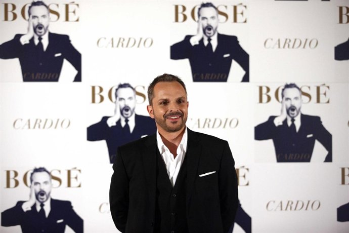 El Cantante Miguel Bosé