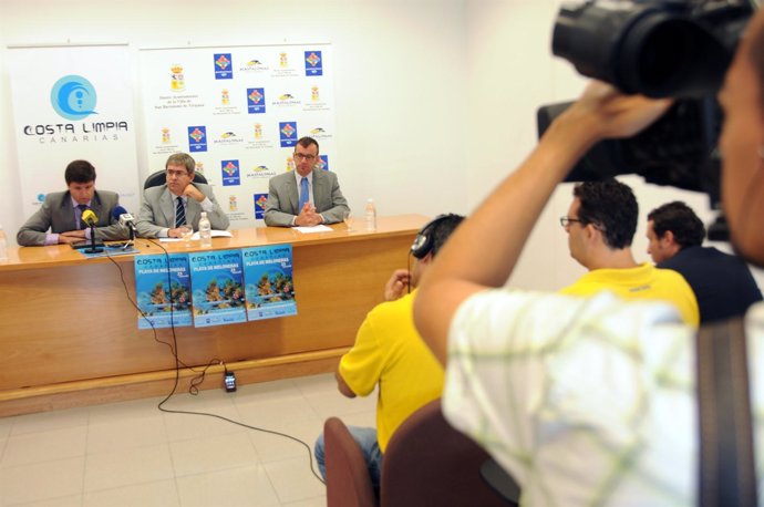 Presentación de un proyecto medioambiental, denominado Canarias Costa Limpia