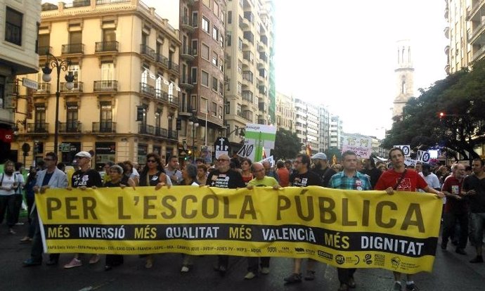 Manifestación Por La Educación Pública En Valencia