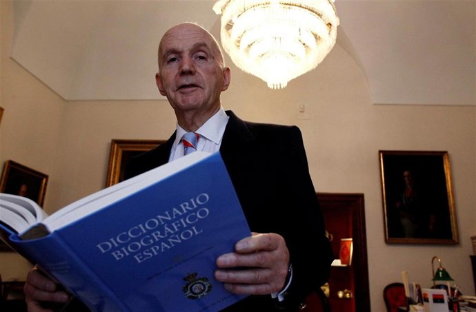 Gonzalo Anes, director de la Real Academia de Historia