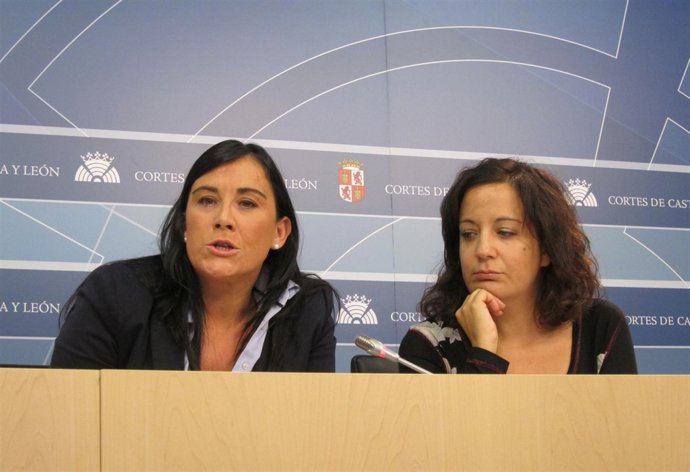 La procuradora Ana Sánchez junto a la eurodiputada Irtaxe García