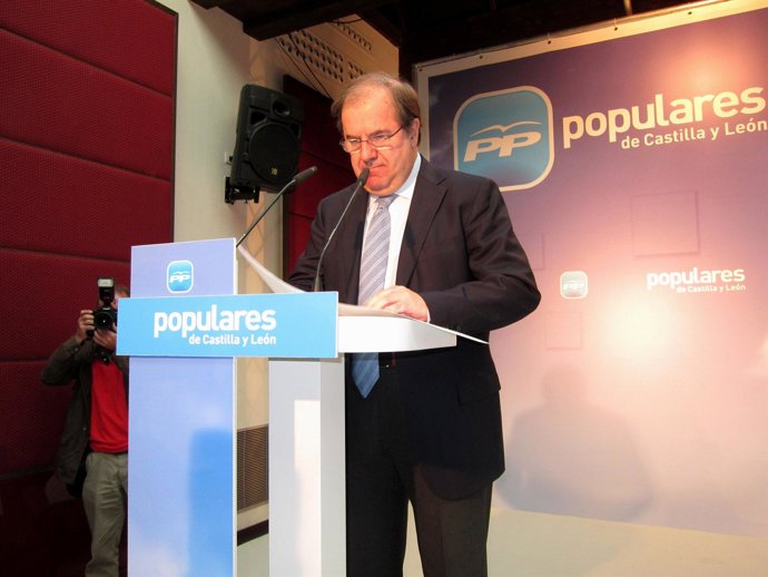 Herrera Interviene En El Comité Autonómico Del PP