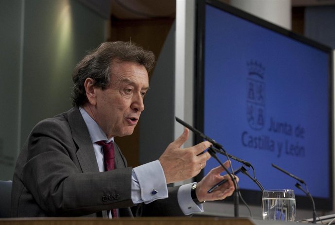 José Antonio de Santiago-Juárez tras el Consejo de Gobierno