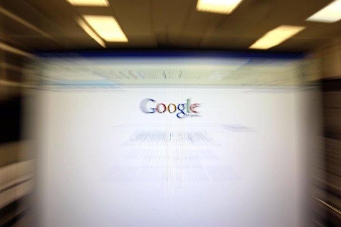 Panatalla de ordenador con Google 