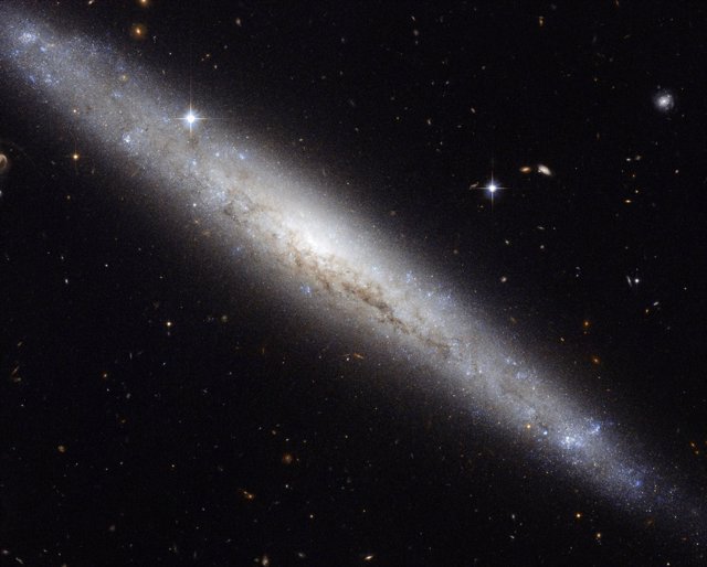 Galaxia espiral NGC4183