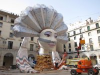 Hacienda comunica al Ayuntamiento que deniega el IVA reducido en los trabajos de los constructores de Hogueras