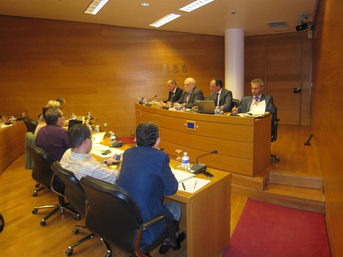 Joaquín Longinos Comparece En La Comisión De La CAM