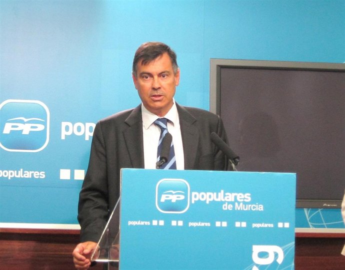 Manuel Valle