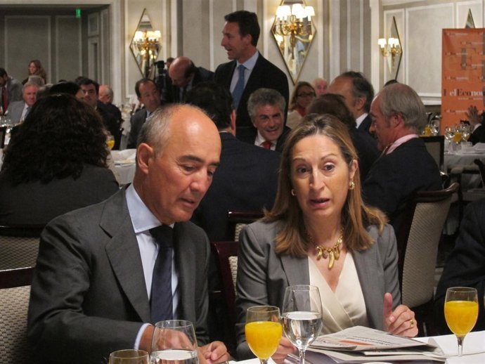 Ana Pastor Y Rafael del Pino