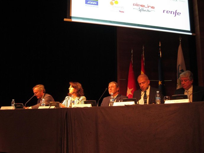 Isabel Borrego en el XV Congreso de UNAV