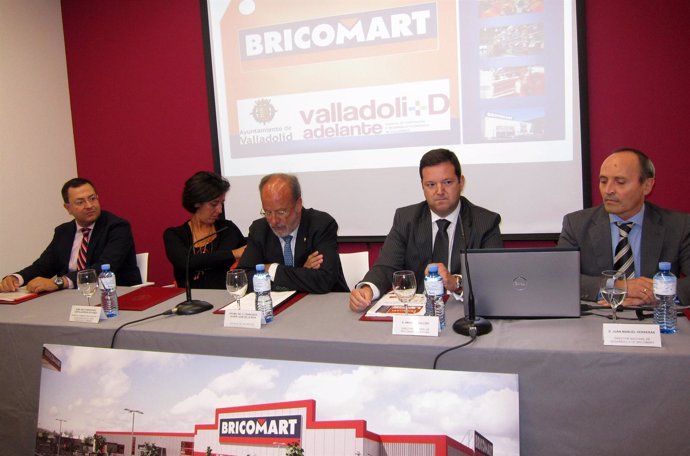 Presentación Del Proyecto De Bricomart Para Valladolid