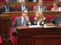 AV.- Debate.- Mas dice que los recortes seguirán tras las elecciones y lo contrario es "engañar"