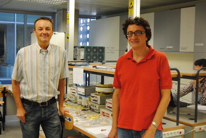 Los Investigadores Salvador Sales Y José Capmany