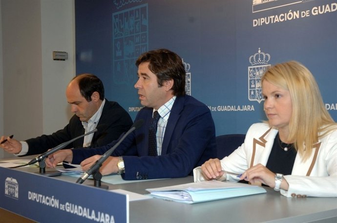 Robisco en rueda de prensa