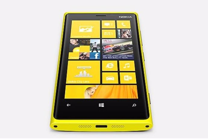 Nokia Lumia 920 en amarillo 