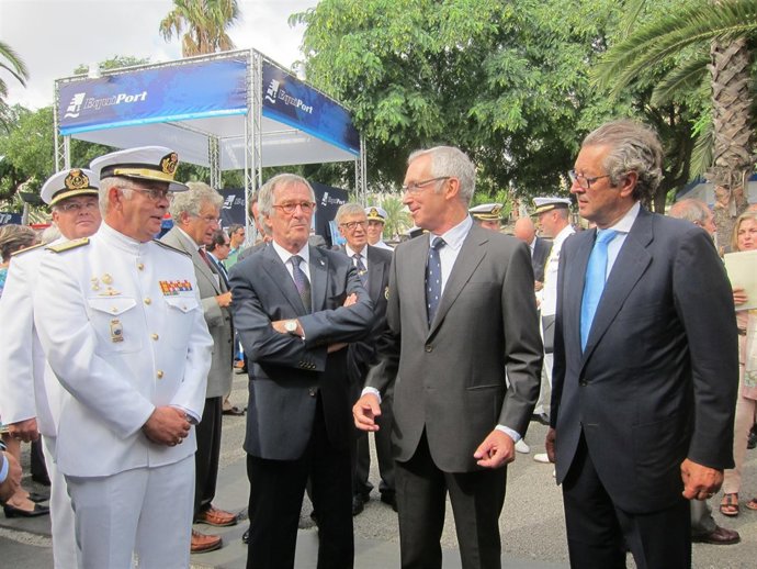 El Alcalde De Barcelona, Xavier Trias, Visita El Salón Náutico De Barcelona