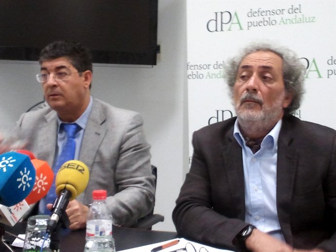 Vicepresidente De La Junta, Diego Valderas, Y Defensor Del Pueblo, José Chamizo