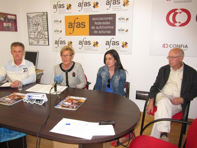 Presidenta De AFAS Con Afectados De Impagos Fenit Rail