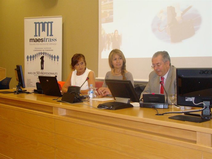 Presentación de 'Liderando en femenino'