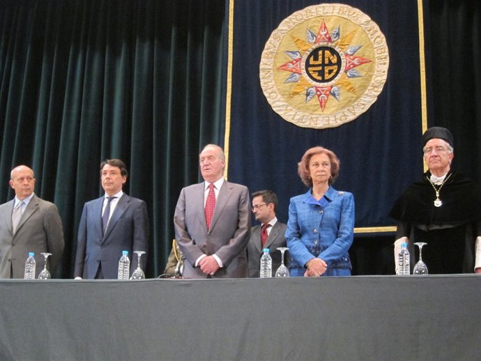 El Rey en la inauguración del curso universitario de la UNED