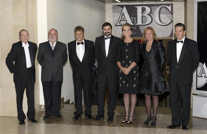 Infanta Elena preside Premios Mariano de Cavia