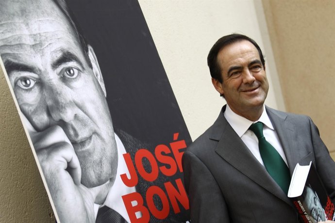 Bono en la presentación de su libro