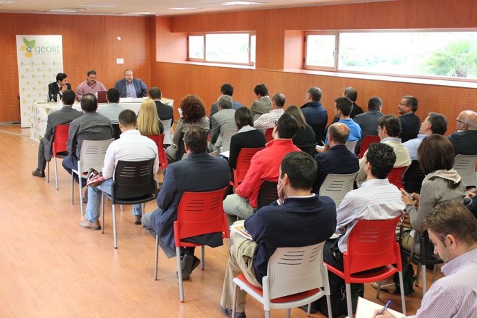 Márquez, Beltrán Y Pérez Inauguran La Jornada Sobre Eficiencia Energética.