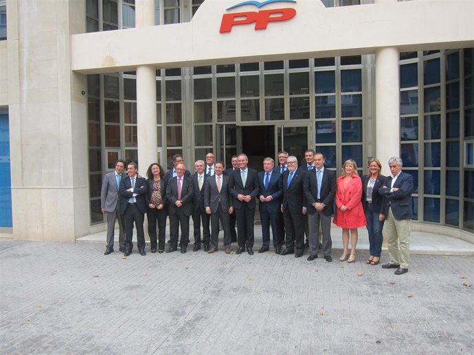 Constitución Del Grupo Territorial Popular De La Comunitat En El Senado